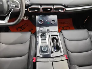 Jetour X70 PLUS 2021 1.6T DCT ground 5 seat interior photo 9 Jetour X70 PLUS 2021 1.6T DCT ground 5 seat interior photo 9