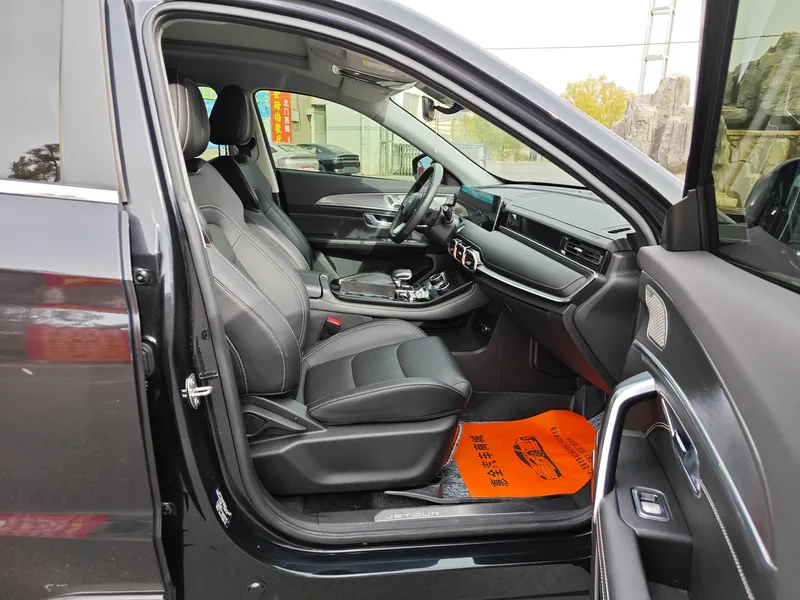 Jetour X70 PLUS 2021 1.6T DCT ground 5 seat interior photo 11 Jetour X70 PLUS 2021 1.6T DCT ground 5 seat interior photo 11