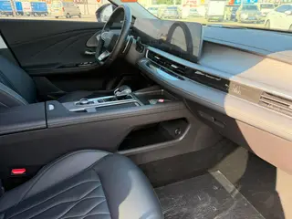 Chery Arrizo 8 2024 Versión de alta energía 2.0T DCT Chi interior foto 12 Chery Arrizo 8 2024 Versión de alta energía 2.0T DCT Chi interior foto 12