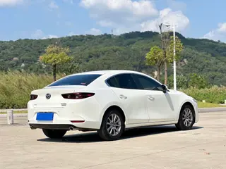 Mazda Mazda3 Axela 2020 1.5L Versión de calidad automática exterior foto 6 Mazda Mazda3 Axela 2020 1.5L Versión de calidad automática exterior foto 6