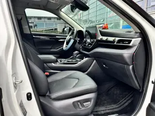 Toyota Highlander 2022 Dual Power 2.5L Four-wheel drive Premium Edition 7 seat exterior photo 6