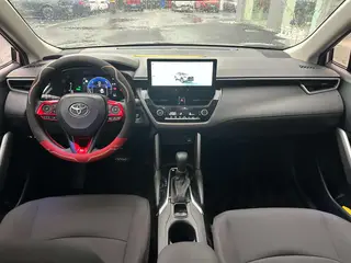 Toyota Corolla Cross 2023 2.0L CVT Versión pionera interior foto 8 Toyota Corolla Cross 2023 2.0L CVT Versión pionera interior foto 8