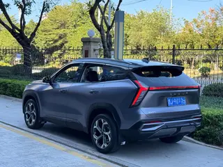 Geely Boyue L 2023 2.0TD DCT Modelo insignia exterior foto 4 Geely Boyue L 2023 2.0TD DCT Modelo insignia exterior foto 4