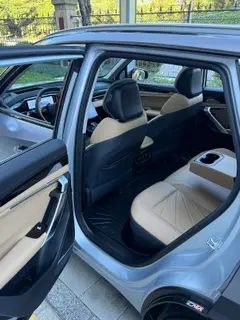 Geely Boyue L 2023 2.0TD DCT Modelo insignia interior foto 6 Geely Boyue L 2023 2.0TD DCT Modelo insignia interior foto 6