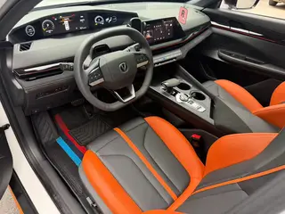 Changan UNI-V 2024 1.5T Deporte de lujo exterior foto 5