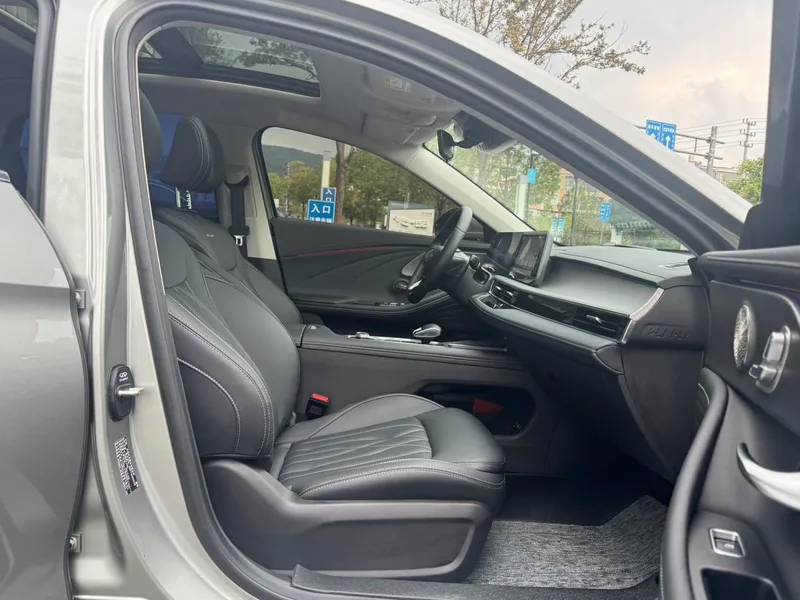 Chery Arrizo 8 2024 1.6TGDI DCT Sabio exterior foto 9