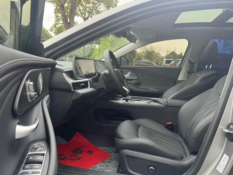 Chery Arrizo 8 2024 1.6TGDI DCT Sabio interior foto 11