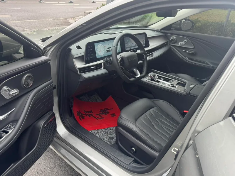 Chery Arrizo 8 2024 1.6TGDI DCT Sabio interior foto 14
