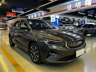 Geely Emgrand 2026 400 Dix mille fonds commémoratifs 1.5L CVT Type de survol extérieur photo 3 Geely Emgrand 2026 400 Dix mille fonds commémoratifs 1.5L CVT Type de survol extérieur photo 3