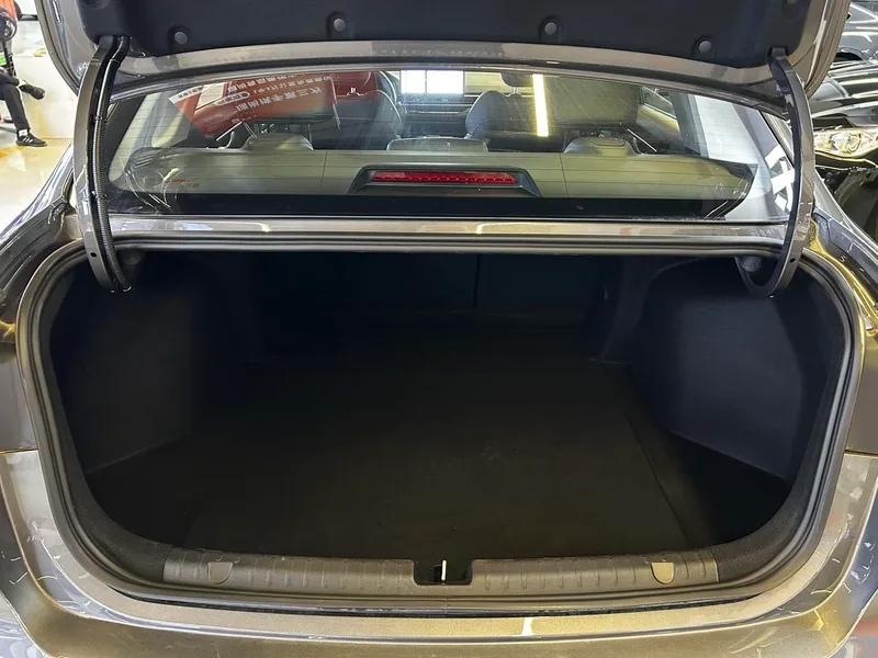 Geely Emgrand 2026 400 Dix mille fonds commémoratifs 1.5L CVT Type de survol intérieur photo 11 Geely Emgrand 2026 400 Dix mille fonds commémoratifs 1.5L CVT Type de survol intérieur photo 11