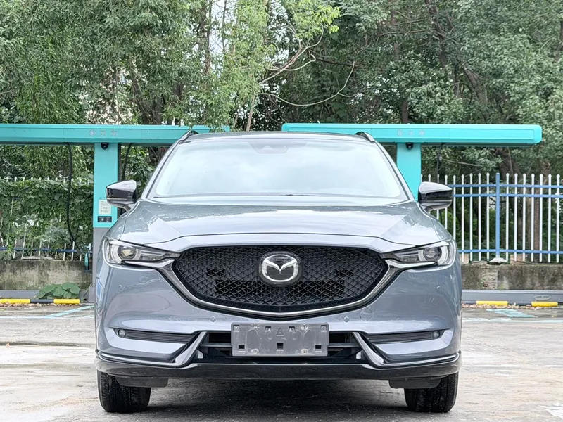 Mazda CX-5 2021 2.0L Automatic two-wheel drive black knight type exterior photo 2