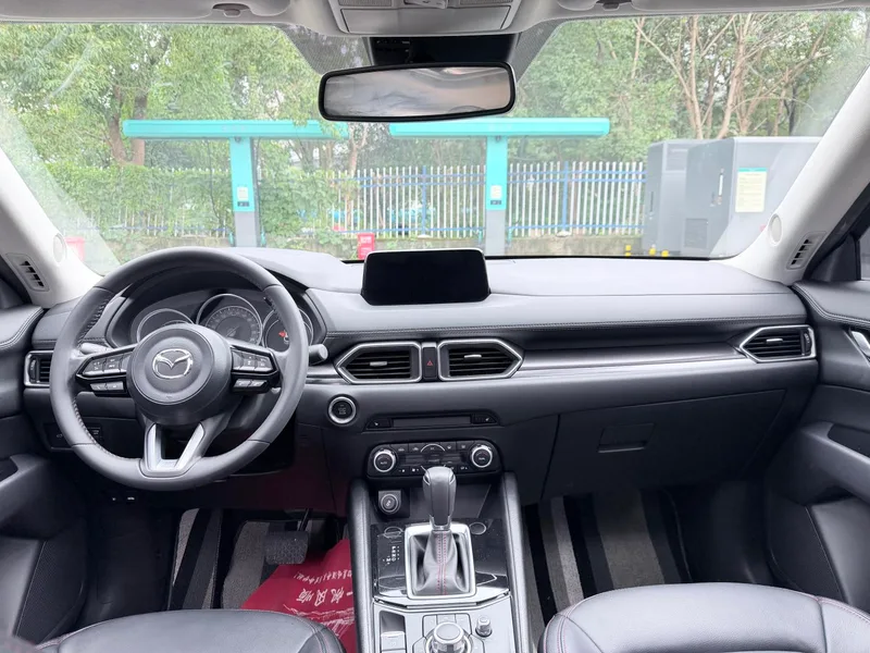 Mazda CX-5 2021 2.0L Automatic two-wheel drive black knight type interior photo 9