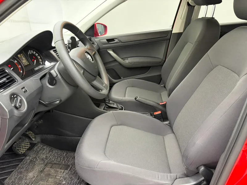 Skoda Rapid Spaceback 2016 Restyling 1.6L Auto-Forward exterior photo 6