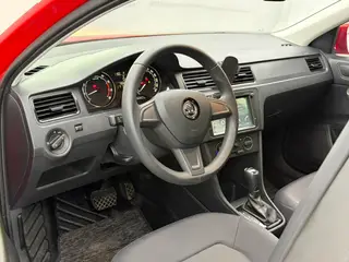 Skoda Rapid Spaceback 2016 Restyling 1.6L Auto-Forward interior photo 9