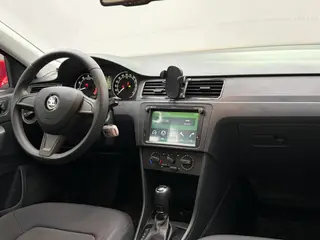 Skoda Rapid Spaceback 2016 Restyling 1.6L Auto-Forward interior photo 10