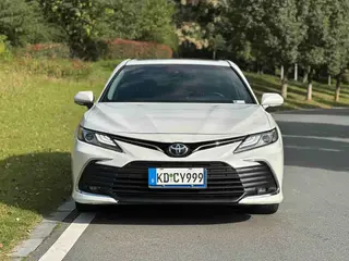 Toyota Camry 2021 2.0G Edición de lujo exterior foto 2 Toyota Camry 2021 2.0G Edición de lujo exterior foto 2