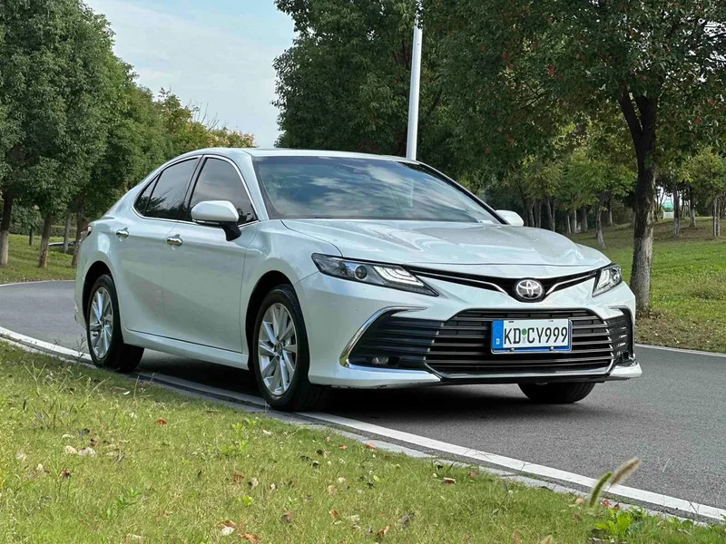 Toyota Camry 2021 2.0G Edición de lujo exterior foto 3 Toyota Camry 2021 2.0G Edición de lujo exterior foto 3