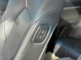 Toyota Camry 2021 2.0G Edición de lujo interior foto 14 Toyota Camry 2021 2.0G Edición de lujo interior foto 14