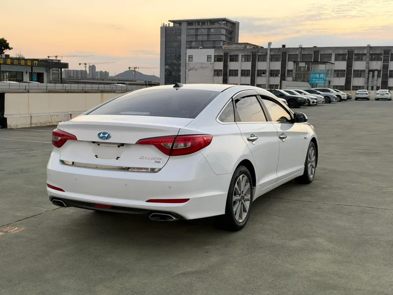 Hyundai Sonata 2015 1.6T GS Fashionable exterior photo 4 Hyundai Sonata 2015 1.6T GS Fashionable exterior photo 4