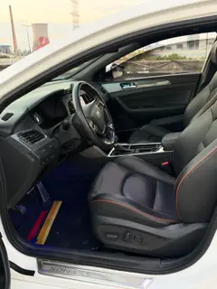 Hyundai Sonata 2015 1.6T GS Fashionable interior photo 7 Hyundai Sonata 2015 1.6T GS Fashionable interior photo 7