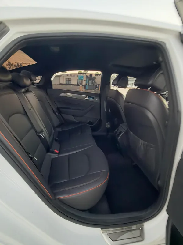 Hyundai Sonata 2015 1.6T GS Fashionable interior photo 10 Hyundai Sonata 2015 1.6T GS Fashionable interior photo 10