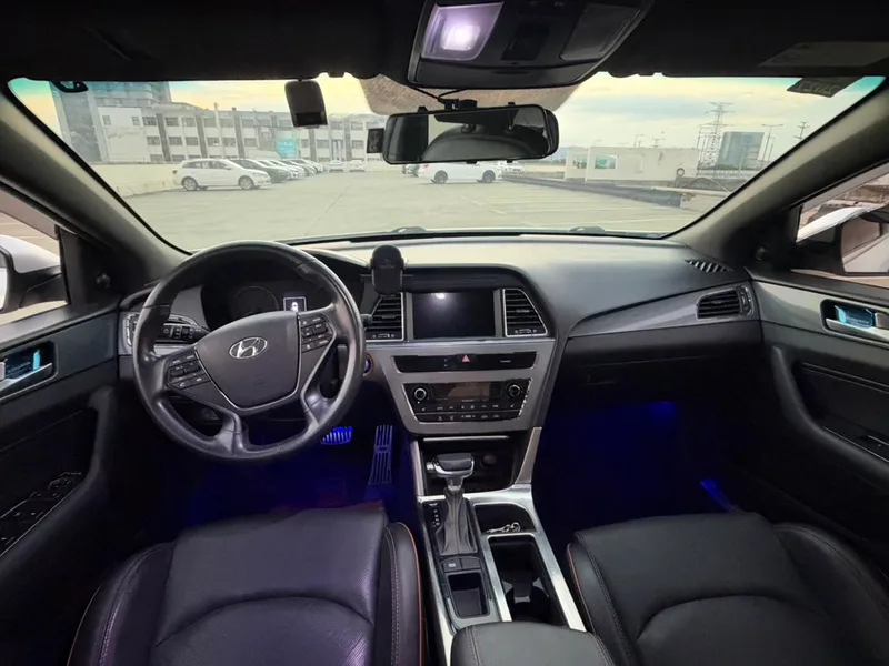 Hyundai Sonata 2015 1.6T GS Fashionable interior photo 11 Hyundai Sonata 2015 1.6T GS Fashionable interior photo 11