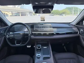 Chery Arrizo 8 2023 Versión de alta energía 2.0T DCT Imperial interior foto 7