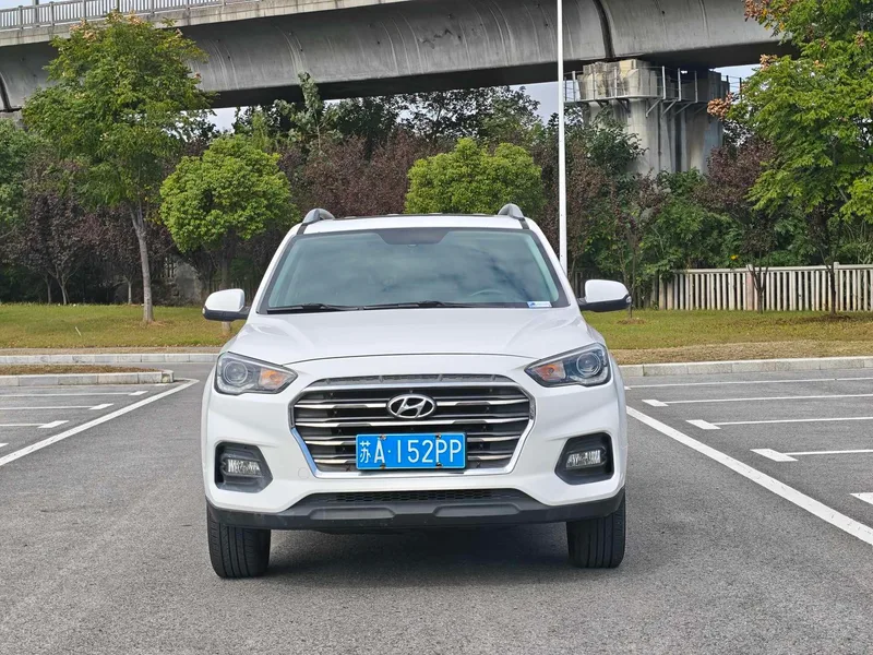 Hyundai ix35 2019 2.0L Automatique à deux roues motrices Version de plaisir État VI extérieur photo 2 Hyundai ix35 2019 2.0L Automatique à deux roues motrices Version de plaisir État VI extérieur photo 2