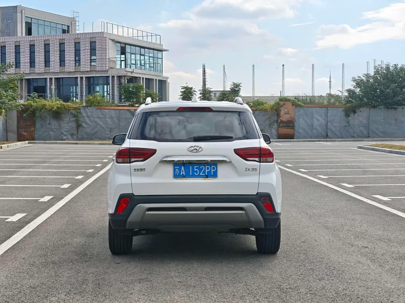 Hyundai ix35 2019 2.0L Automatique à deux roues motrices Version de plaisir État VI extérieur photo 5 Hyundai ix35 2019 2.0L Automatique à deux roues motrices Version de plaisir État VI extérieur photo 5