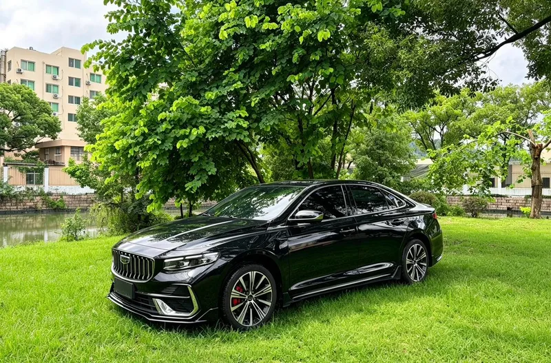 Geely Preface 2026 1.5T Восточный Яо Куньлунь-версия экстерьер фото 1 Geely Preface 2026 1.5T Восточный Яо Куньлунь-версия экстерьер фото 1