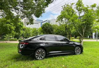 Geely Preface 2026 1.5T Восточный Яо Куньлунь-версия экстерьер фото 4 Geely Preface 2026 1.5T Восточный Яо Куньлунь-версия экстерьер фото 4