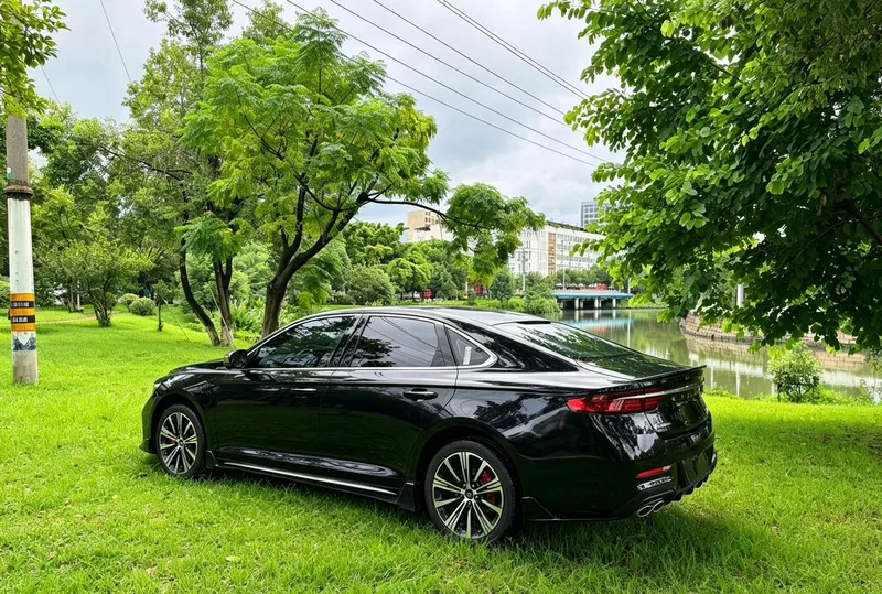 Geely Preface 2026 1.5T Восточный Яо Куньлунь-версия экстерьер фото 6 Geely Preface 2026 1.5T Восточный Яо Куньлунь-версия экстерьер фото 6