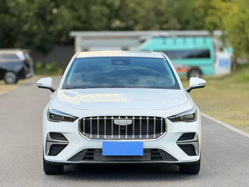 Geely Emgrand 2026 5th Gen 1.5T DCT Premium Trim exterior photo 3 Geely Emgrand 2026 5th Gen 1.5T DCT Premium Trim exterior photo 3