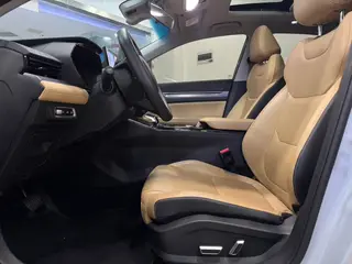 Geely Emgrand L HiP 2022 1.5TD-DHT Pro 100KM Super Sabio exterior foto 5