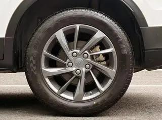 Geely Coolray 2024 1.5T DCT Версия Longteng интерьер фото 9 Geely Coolray 2024 1.5T DCT Версия Longteng интерьер фото 9