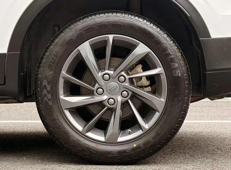 Geely Coolray 2024 1.5T DCT Версия Longteng интерьер фото 9 Geely Coolray 2024 1.5T DCT Версия Longteng интерьер фото 9