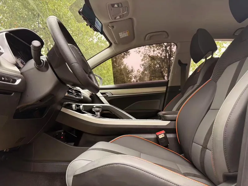 Geely Coolray 2024 1.5T DCT Версия Longteng интерьер фото 10 Geely Coolray 2024 1.5T DCT Версия Longteng интерьер фото 10