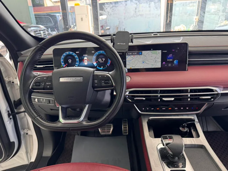 Jetour X70 PLUS 2023 1.5T DCT Valiente PLUS 5 Asiento interior foto 14 Jetour X70 PLUS 2023 1.5T DCT Valiente PLUS 5 Asiento interior foto 14