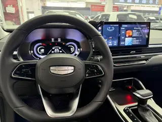 Geely Emgrand 2025 4.ª generación 1.5L CVT Edición Xingyao interior foto 10 Geely Emgrand 2025 4.ª generación 1.5L CVT Edición Xingyao interior foto 10