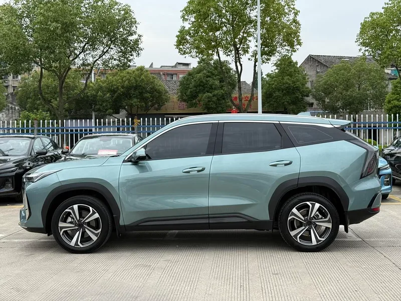 Geely Boyue L 2025 Fourth generation 1.5TD DCT Brocade beauty exterior photo 4