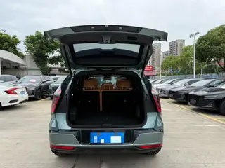 Geely Boyue L 2025 Fourth generation 1.5TD DCT Brocade beauty exterior photo 8