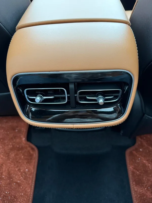 Geely Boyue L 2025 Fourth generation 1.5TD DCT Brocade beauty interior photo 12