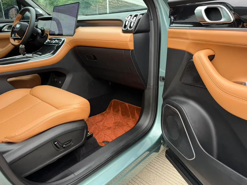 Geely Boyue L 2025 Fourth generation 1.5TD DCT Brocade beauty interior photo 16