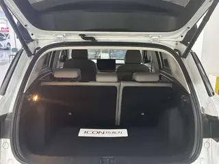 Geely ICON 2026 1.5TD Chocolate Alcohol Edition exterior foto 3