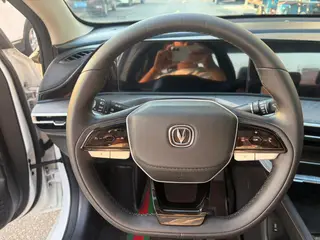 Changan Eado 2023 PLUS Enjoyment Edition Blue whale NE 1.4T GDI DCT Premium Trim interior photo 12 Changan Eado 2023 PLUS Enjoyment Edition Blue whale NE 1.4T GDI DCT Premium Trim interior photo 12