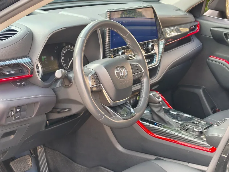 Toyota Highlander 2022 380T Four-wheel drive Premium Edition 7 seat interior photo 19 Toyota Highlander 2022 380T Four-wheel drive Premium Edition 7 seat interior photo 19