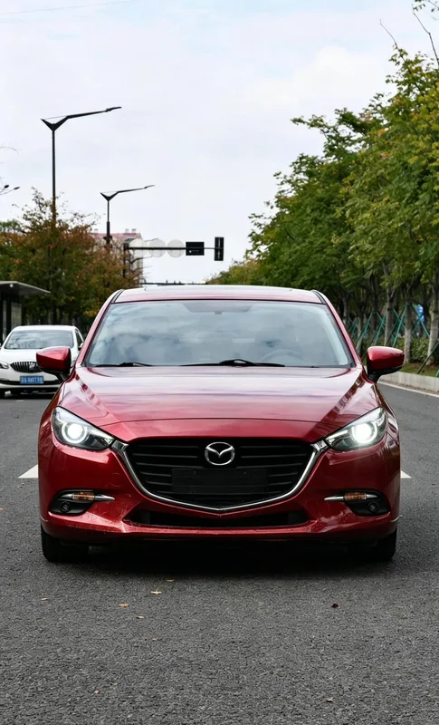 Mazda Mazda3 Axela 2017 Three-box 1.5L Automatic Luxury Model China V exterior photo 2 Mazda Mazda3 Axela 2017 Three-box 1.5L Automatic Luxury Model China V exterior photo 2