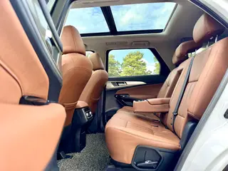 Changan CS95 2017 2.0T Versión Zhituo con tracción en dos ruedas exterior foto 8 Changan CS95 2017 2.0T Versión Zhituo con tracción en dos ruedas exterior foto 8