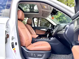 Changan CS95 2017 2.0T Versión Zhituo con tracción en dos ruedas exterior foto 10 Changan CS95 2017 2.0T Versión Zhituo con tracción en dos ruedas exterior foto 10