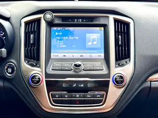 Changan CS95 2017 2.0T Versión Zhituo con tracción en dos ruedas interior foto 18 Changan CS95 2017 2.0T Versión Zhituo con tracción en dos ruedas interior foto 18